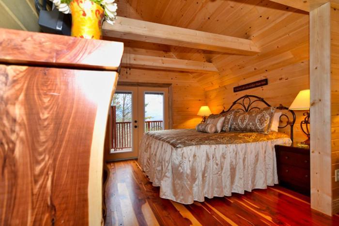 Mountain Love Nest Gatlinburg Exterior photo